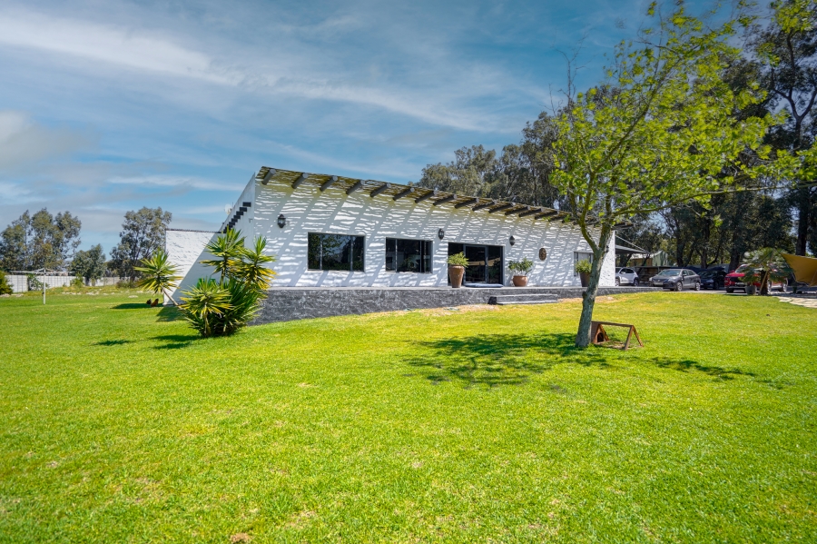 5 Bedroom Property for Sale in Morning Star Western Cape
